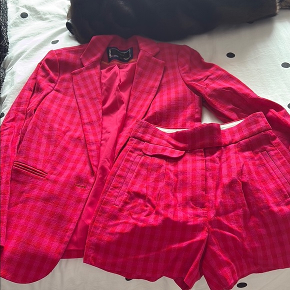 Stylish Red Blazer and Shorts Set - Picture 1 of 6
